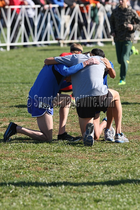 2012NCAA XC-102.JPG - 2012 NCAA D1 Cross Country Championships, November 17, 2012, held in Louisville, KY.